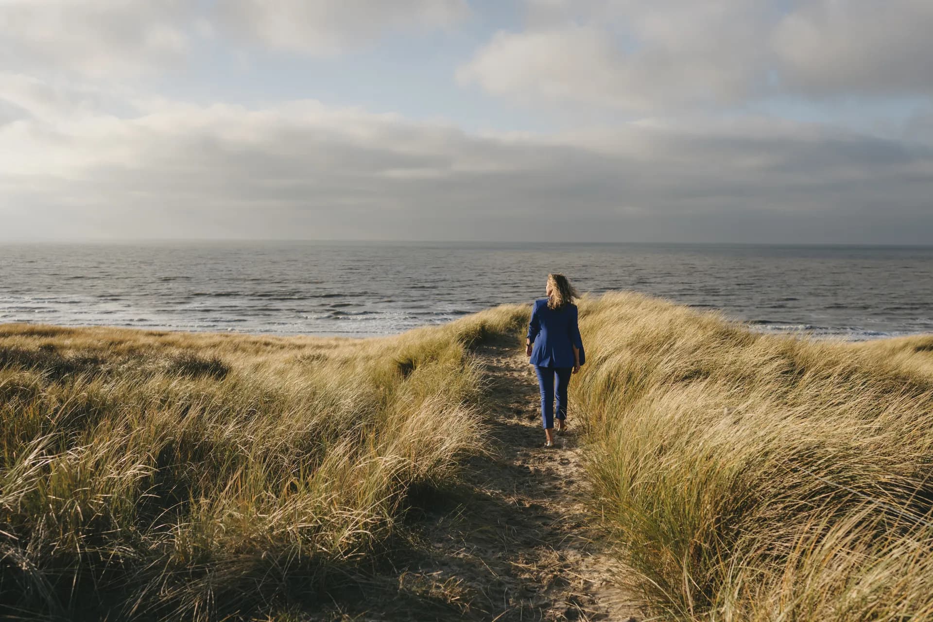 Laurine in de duinen